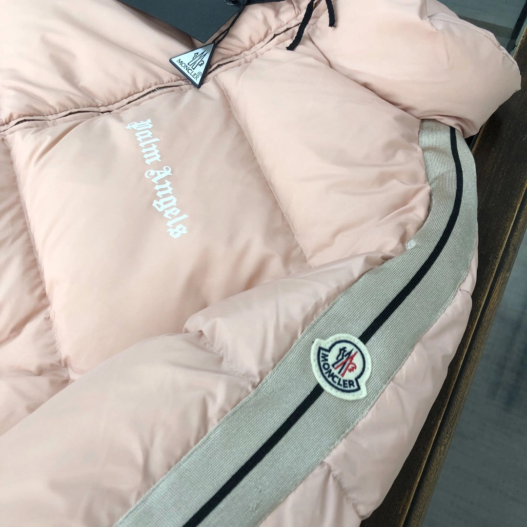 Moncler Down Jackets EasyCare 146554