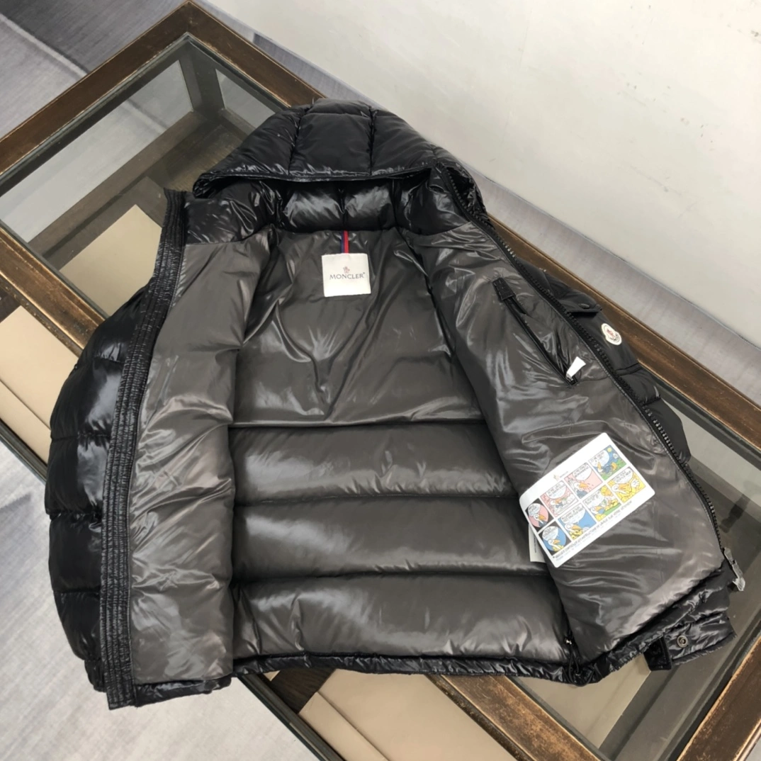Moncler Down Jackets Durable 146541