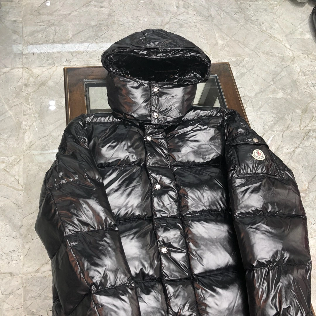 Sleek Moncler Down Jackets 146535