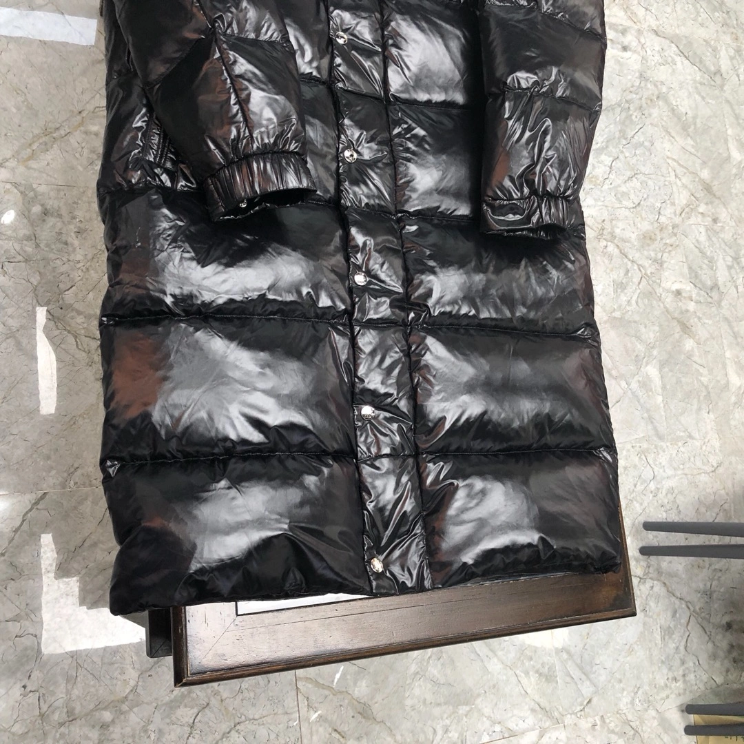 Sleek Moncler Down Jackets 146535