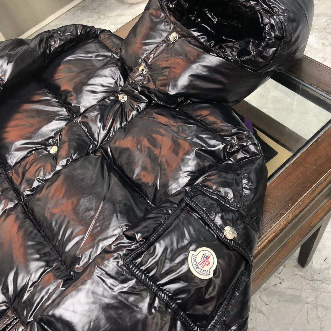 Sleek Moncler Down Jackets 146535