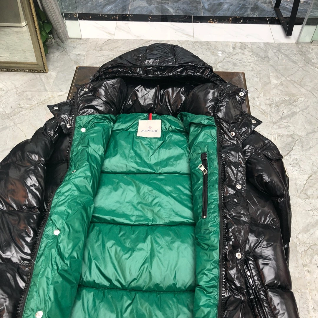 Sleek Moncler Down Jackets 146535