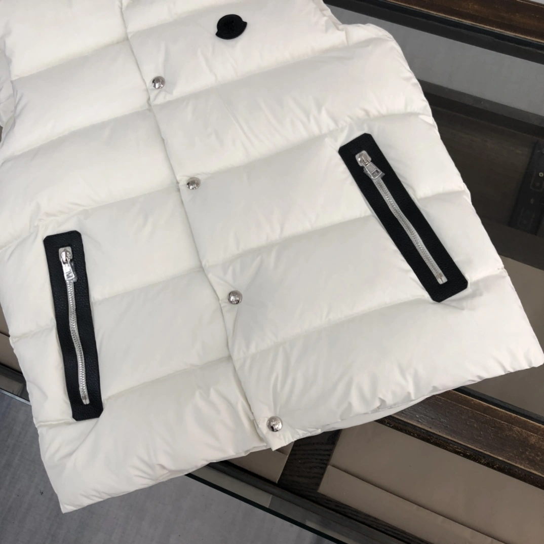 Stylish Moncler Down Jackets 146534