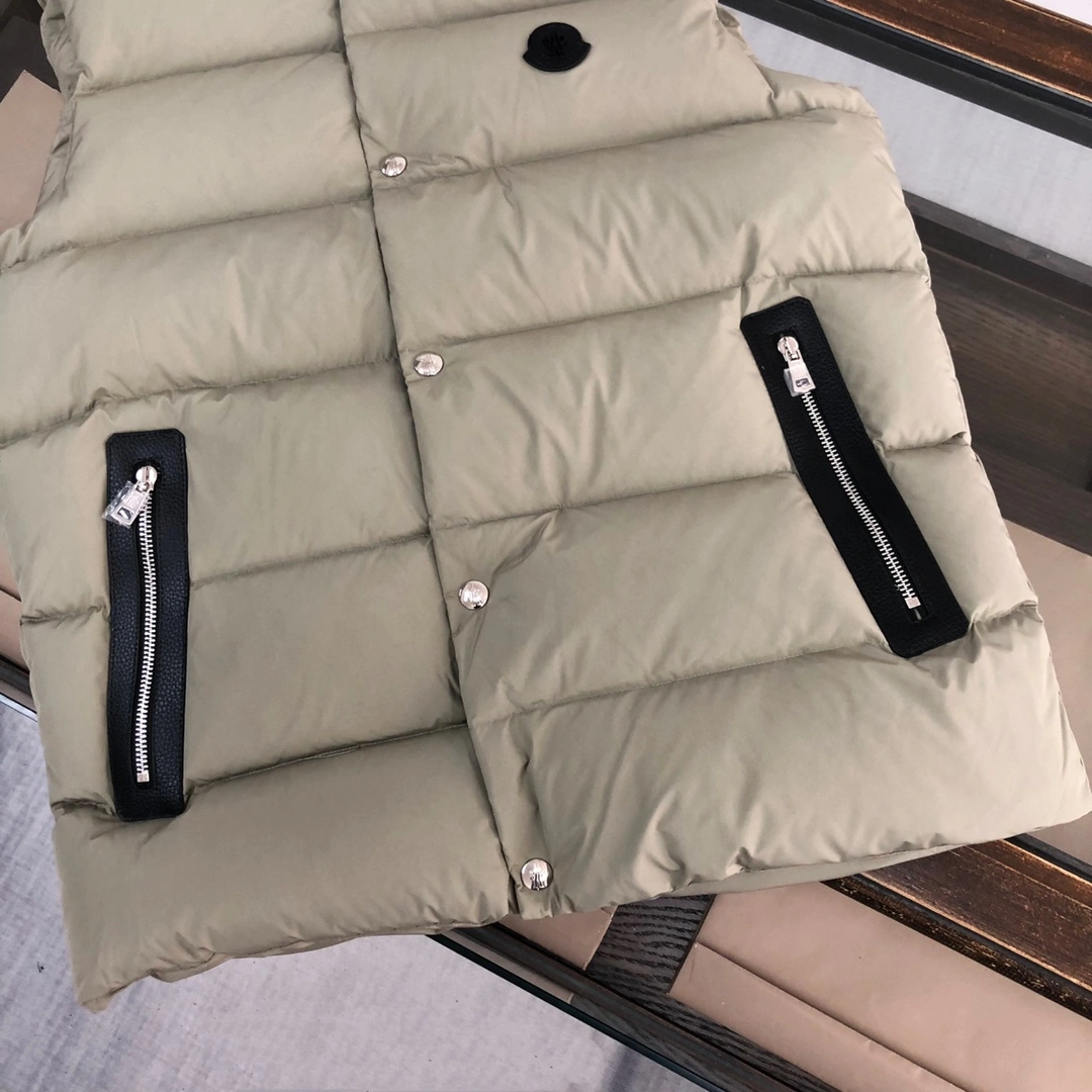 Moncler Down Jackets Breathable 146538