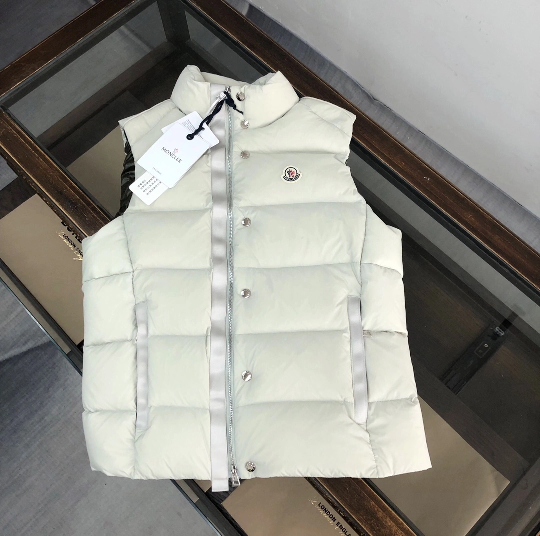 Moncler Down Jackets Supportive 146543