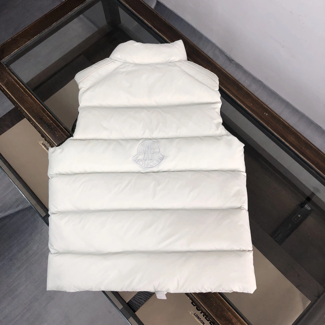Moncler Down Jackets Supportive 146543