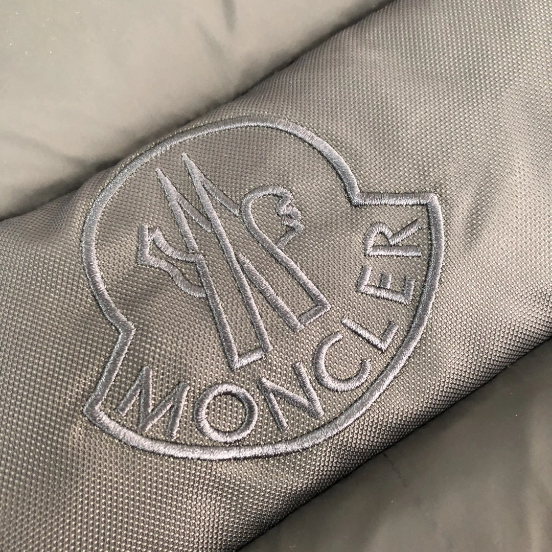FastDry Moncler Down Jackets 146549