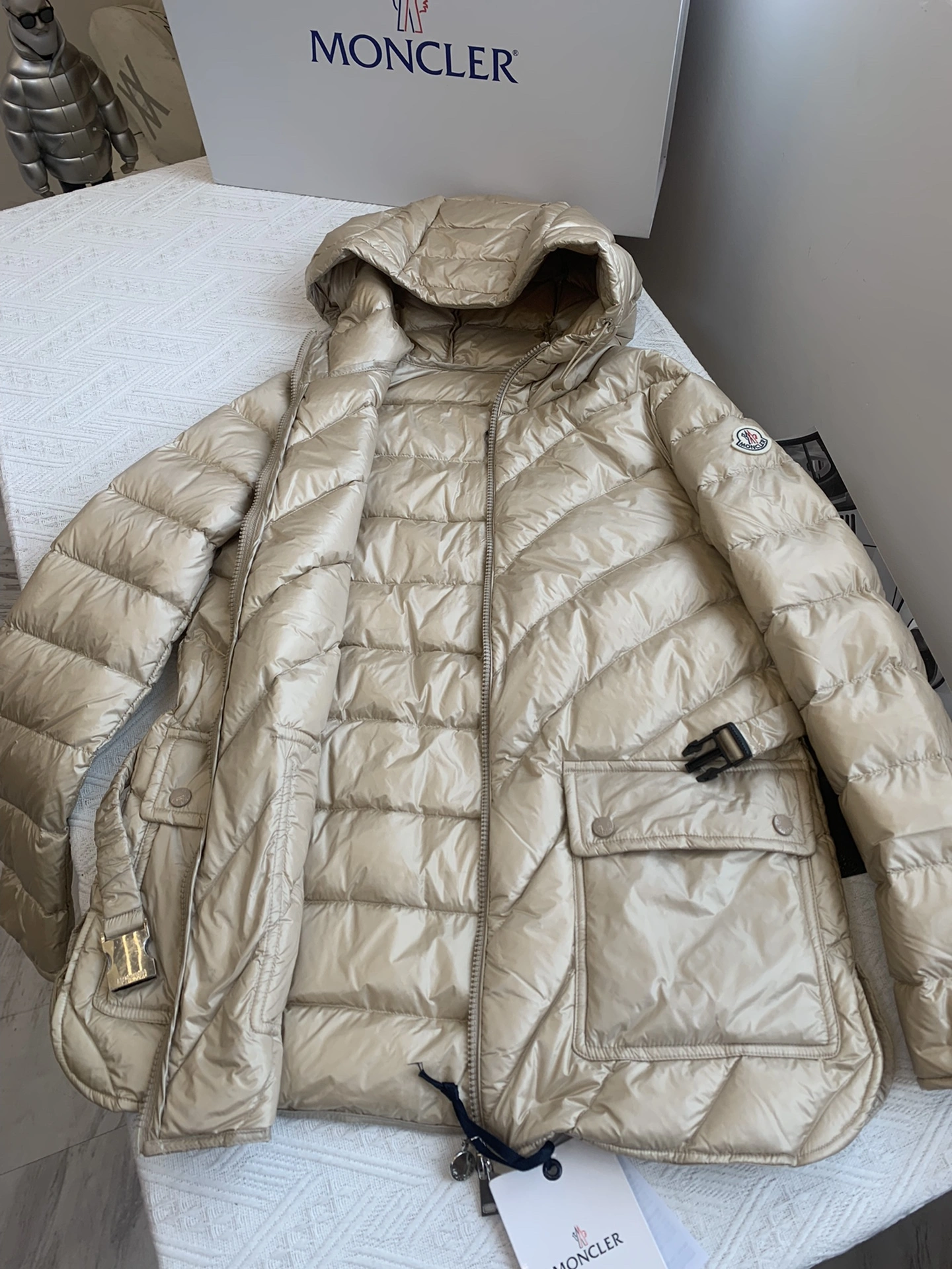 Unisex Moncler Down Jackets 146533