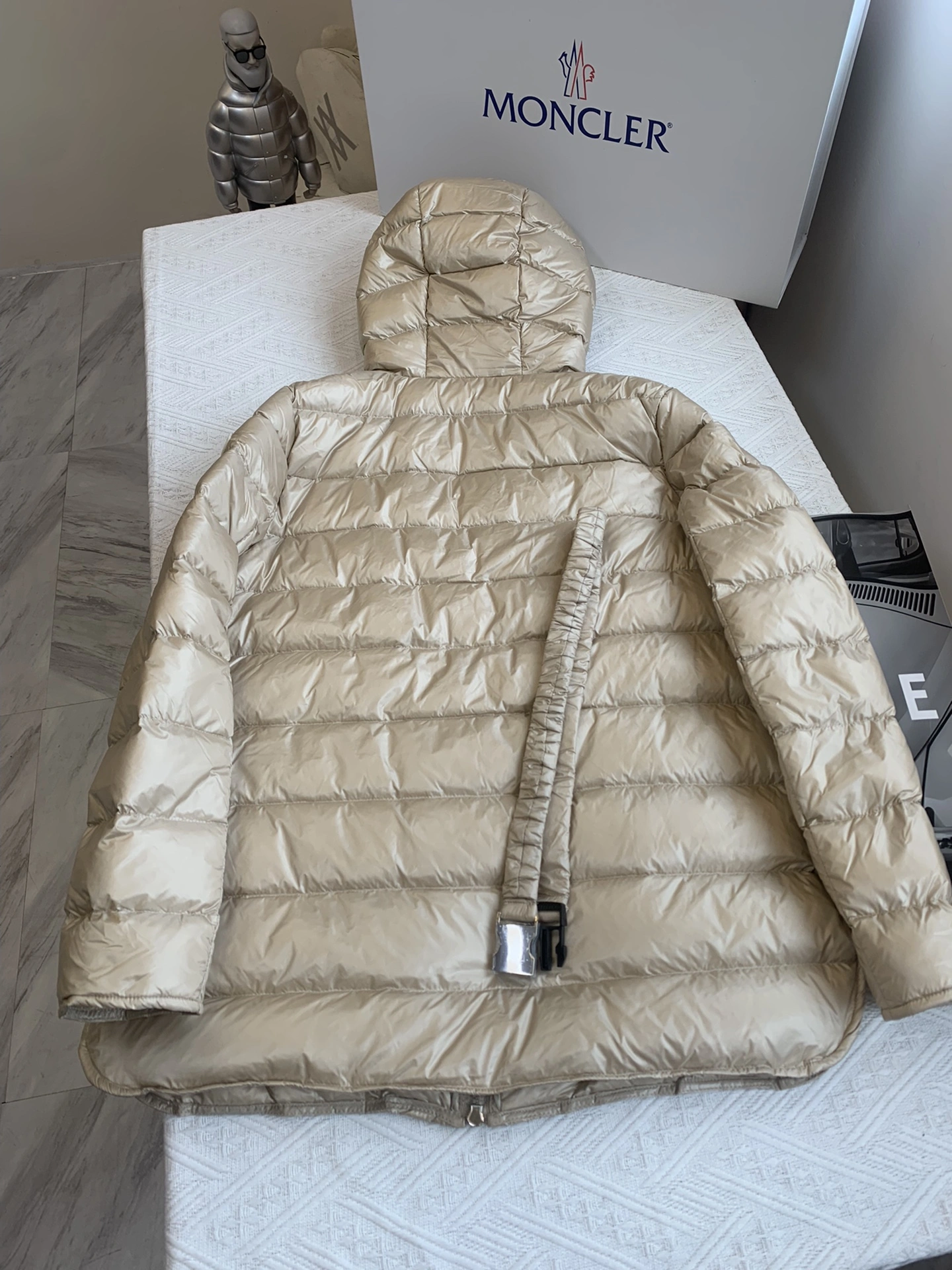 Unisex Moncler Down Jackets 146533