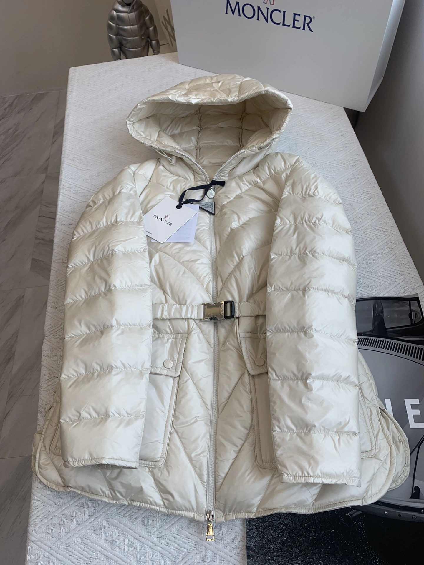 Affordable Moncler Down Jackets 146530