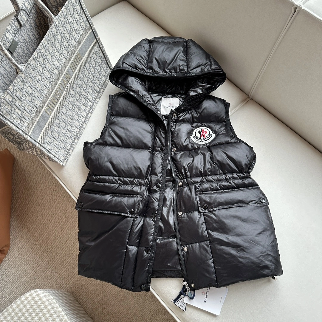 Durable Moncler Down Jackets 146540