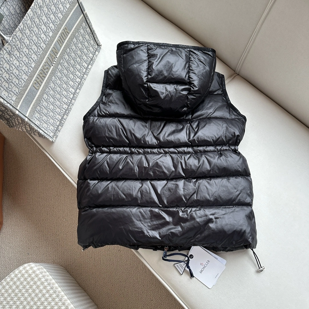 Durable Moncler Down Jackets 146540