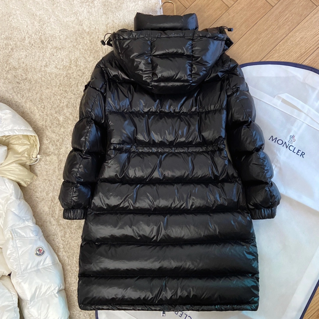 Tailored Moncler Down Jackets 146537