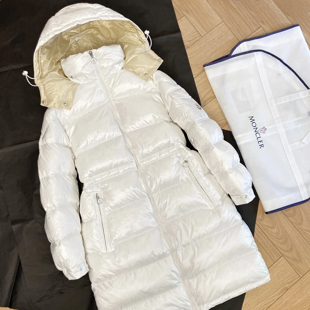 WaterResistant Moncler Down Jackets 146528