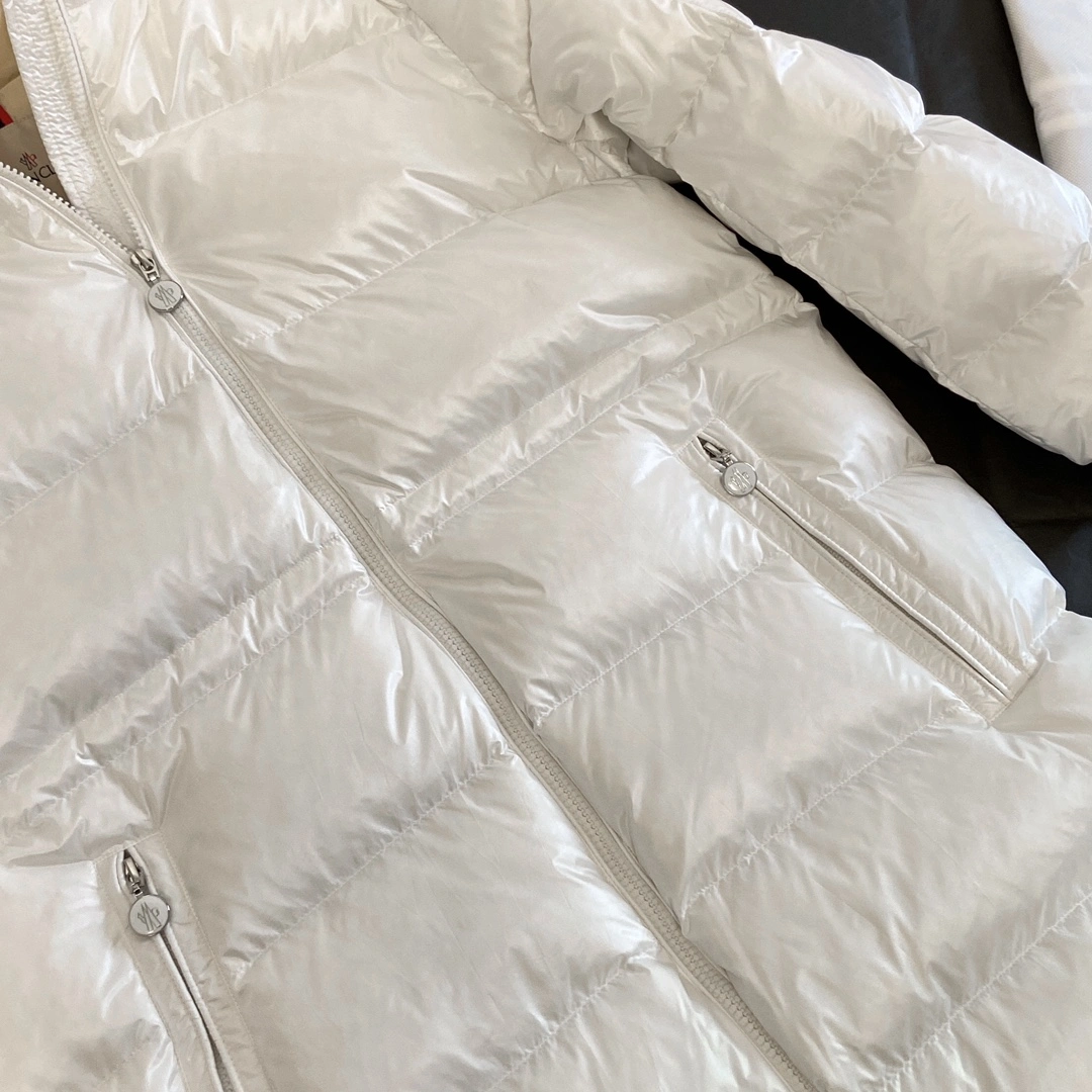 WaterResistant Moncler Down Jackets 146528