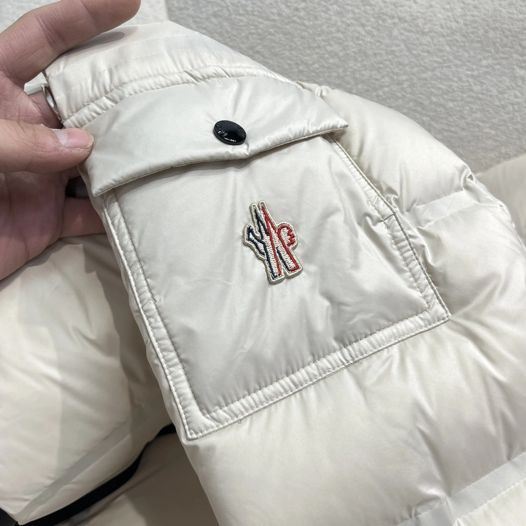 Attractive Moncler Down Jackets 146526