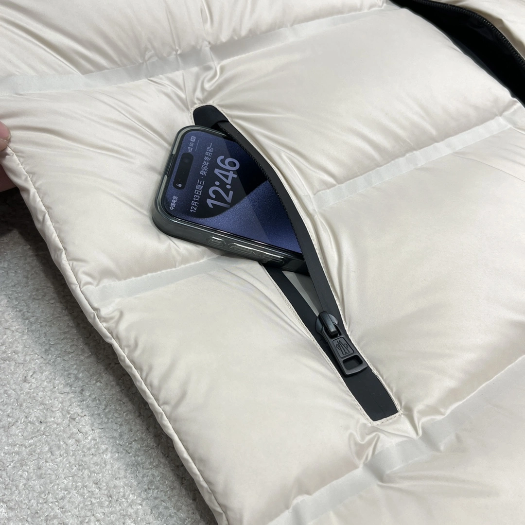 Attractive Moncler Down Jackets 146526