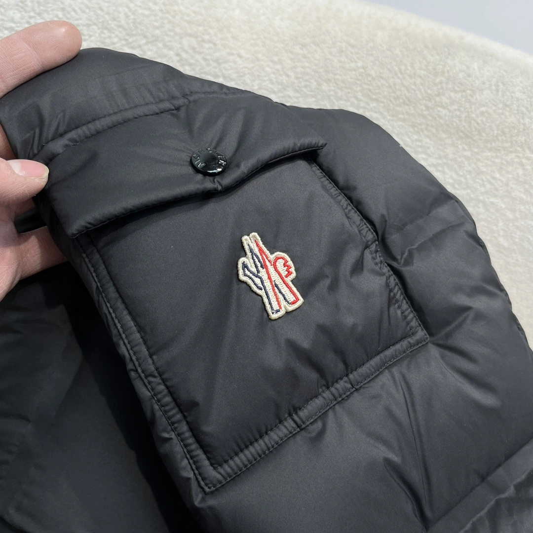 Bright Moncler Down Jackets 146524