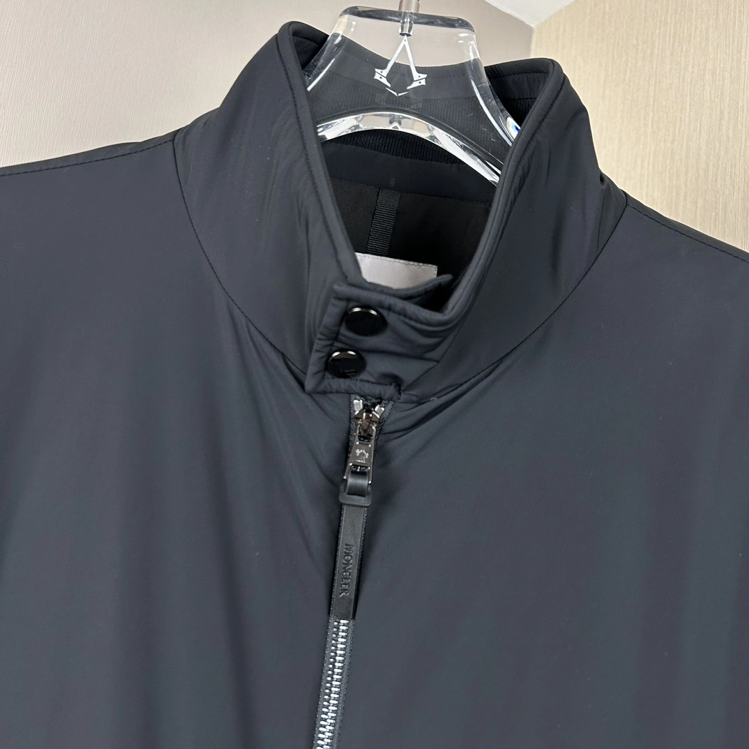 Cozy Moncler Down Jackets 146529