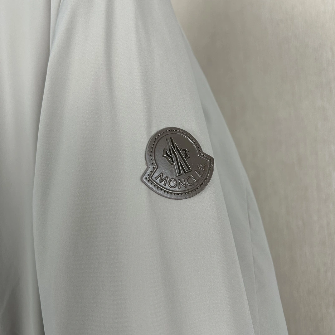 FlexibleFit Moncler Down Jackets 146525