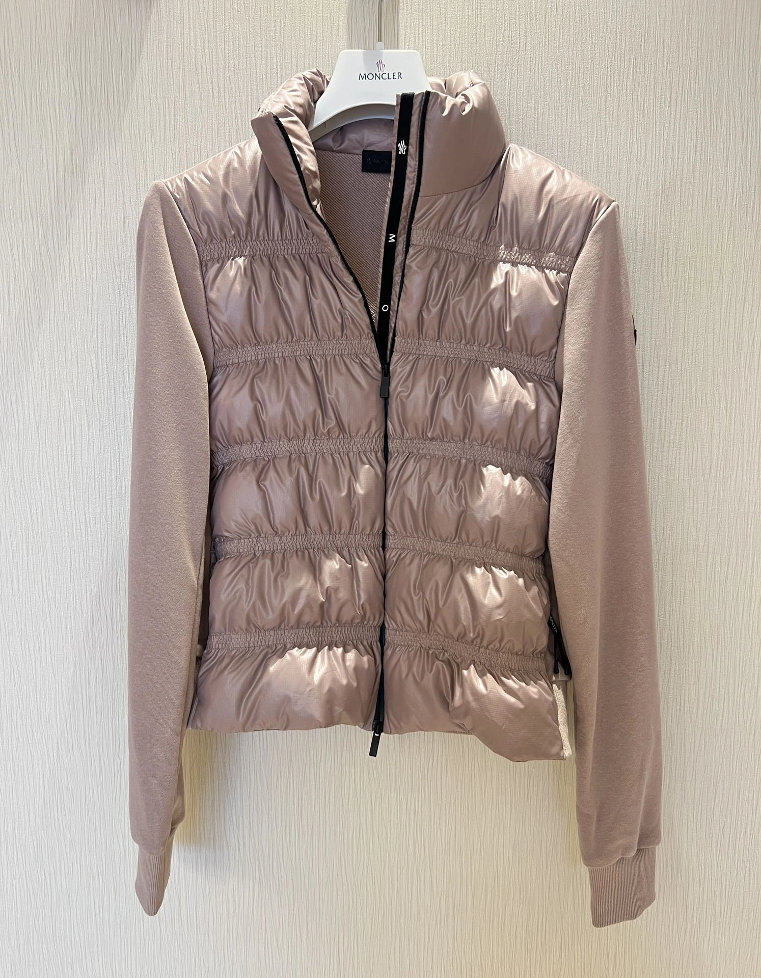 Durable Moncler Down Jackets 146527