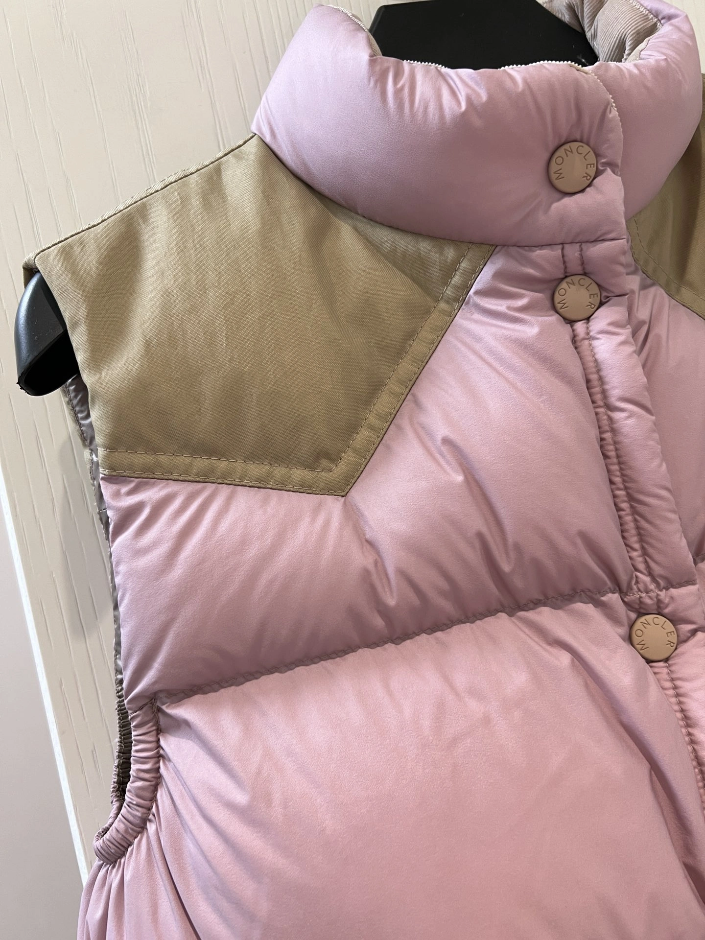 Moncler Down Jackets AllSeason 146522