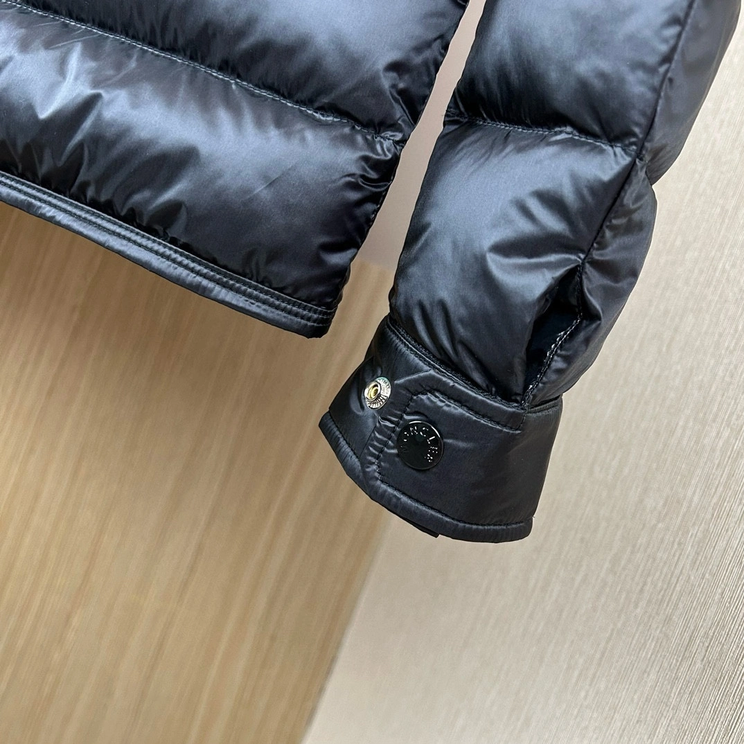 Moncler Down Jackets WellDesigned 146521