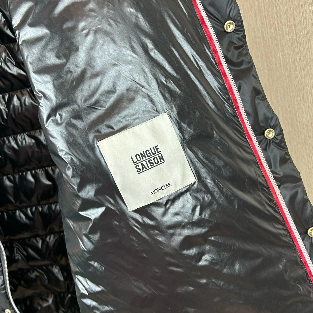 Moncler Down Jackets WellDesigned 146521