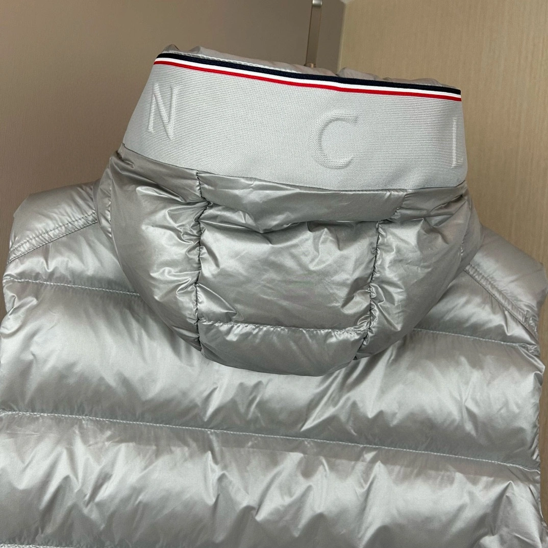Moncler Down Jackets Refined 146518