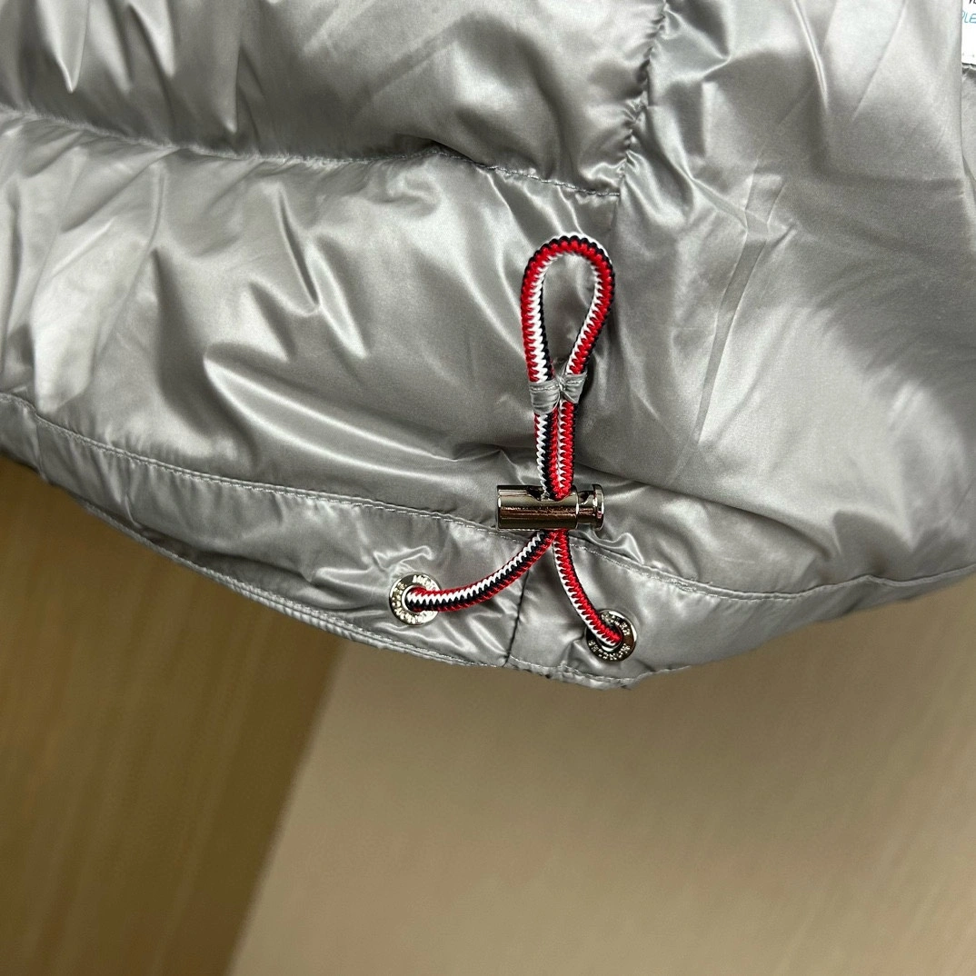 Moncler Down Jackets Refined 146518