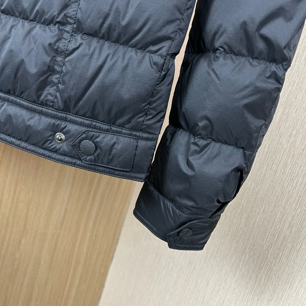 Durable Moncler Down Jackets 146516