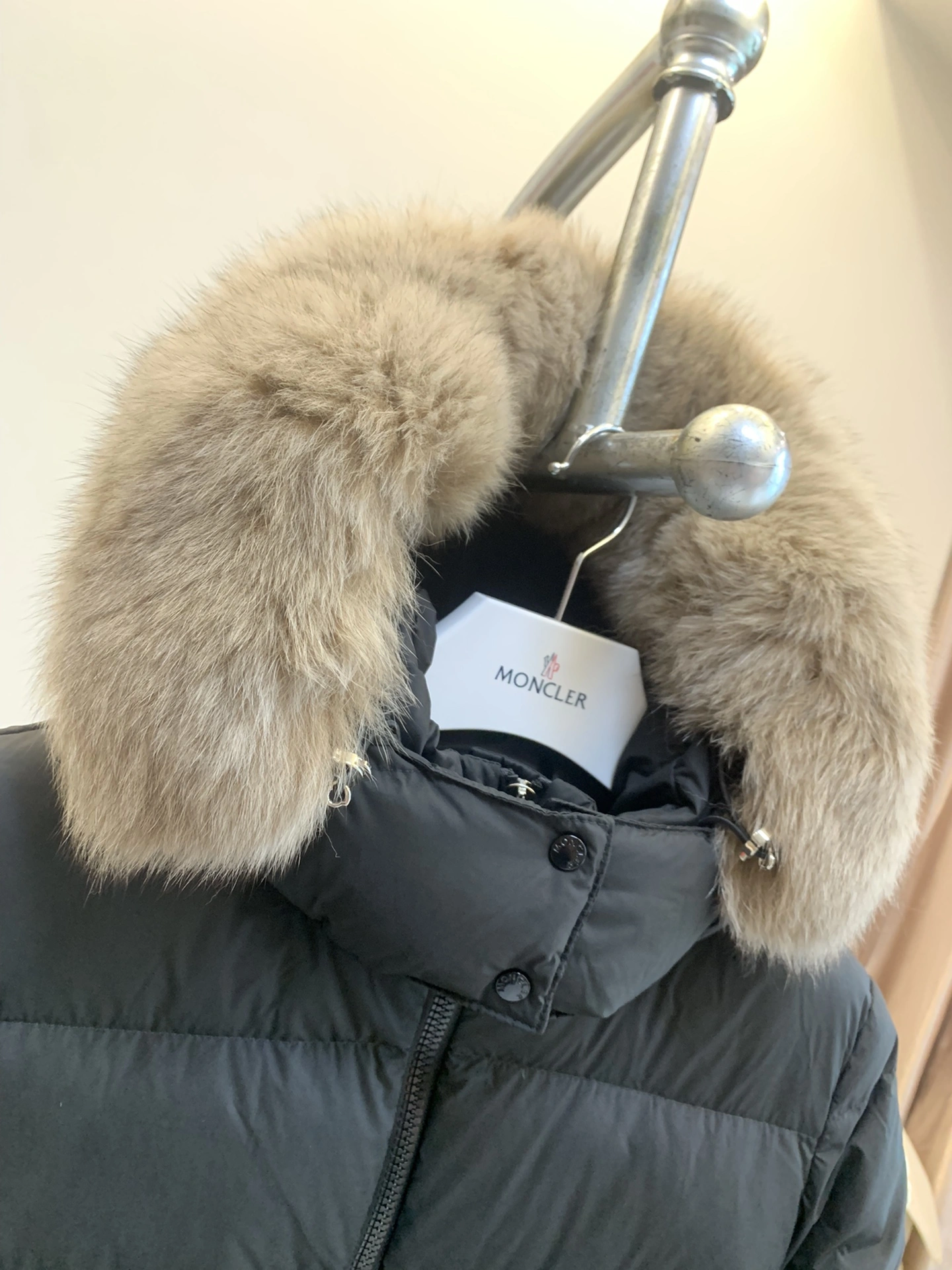 FlexibleFit Moncler Down Jackets 146514
