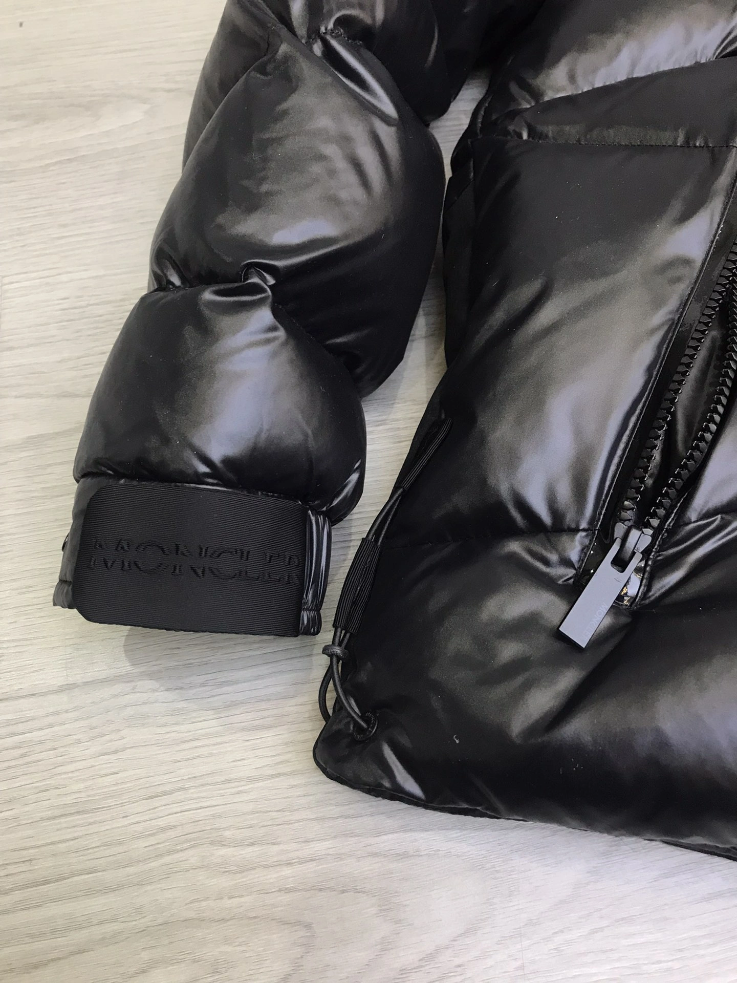 HighQuality Moncler Down Jackets 146508