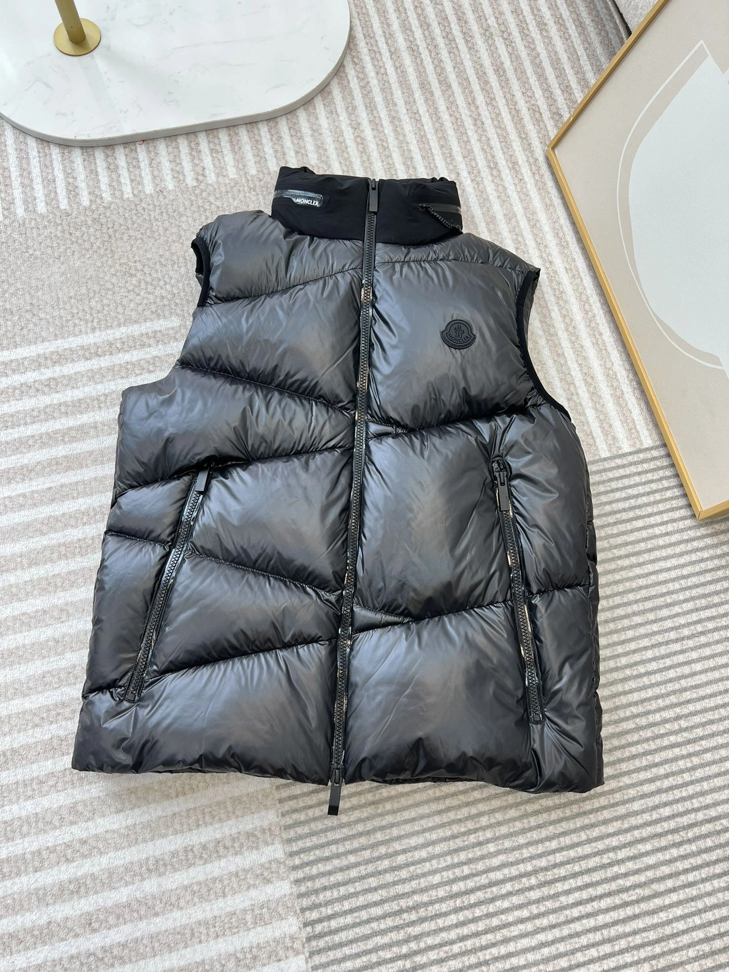 Modern Moncler Down Jackets 146507