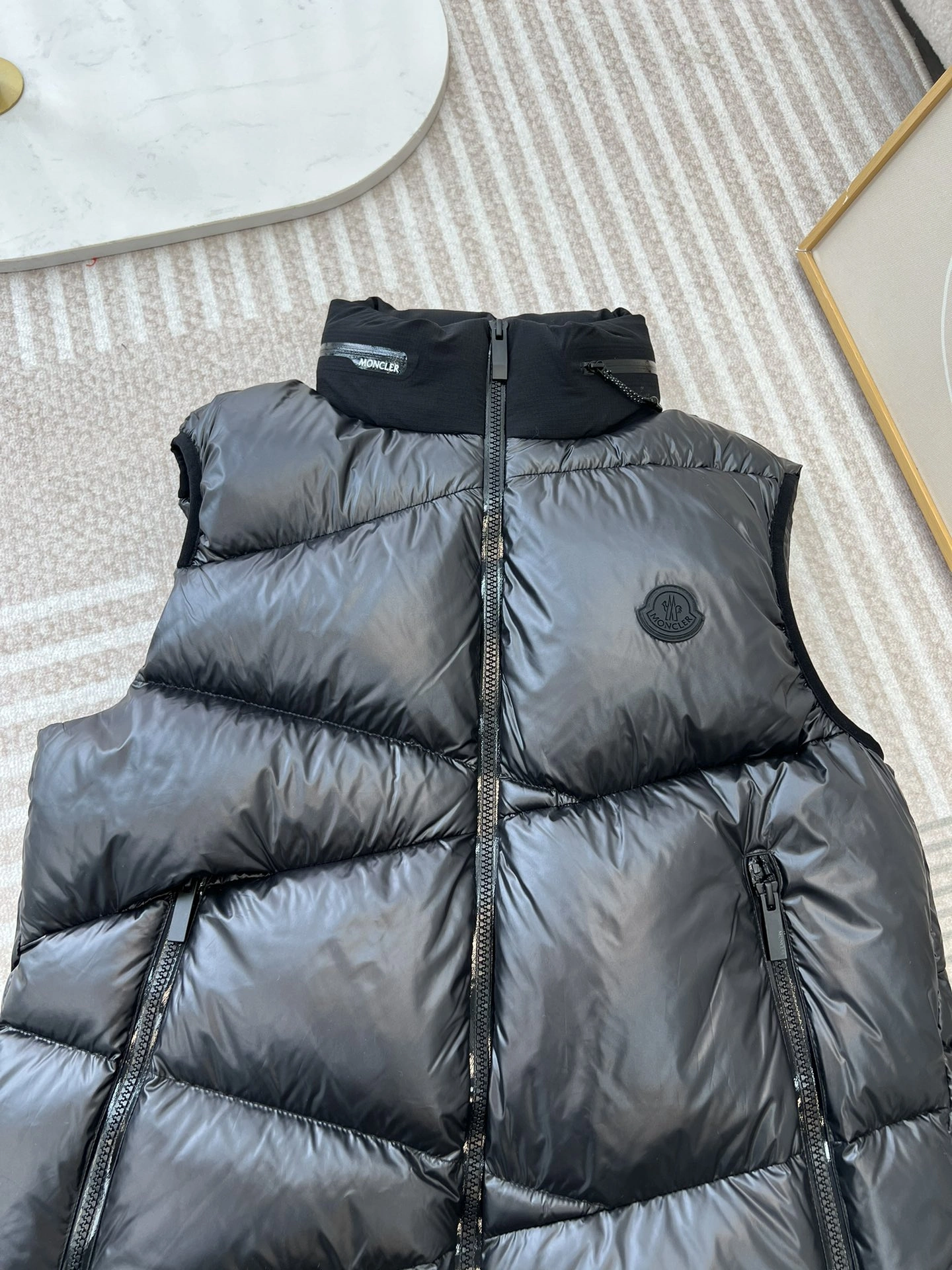 Modern Moncler Down Jackets 146507