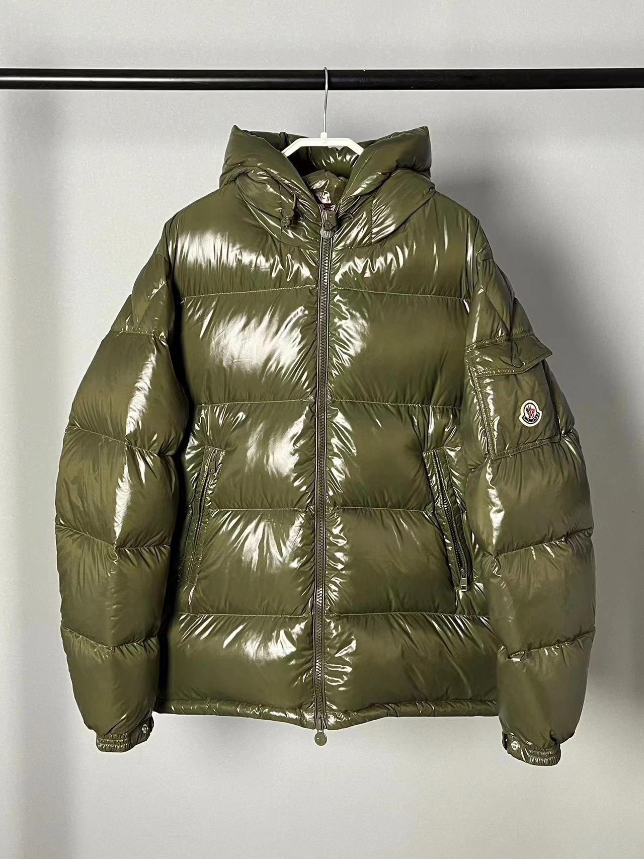 Moncler Down Jackets Sophisticated 146503