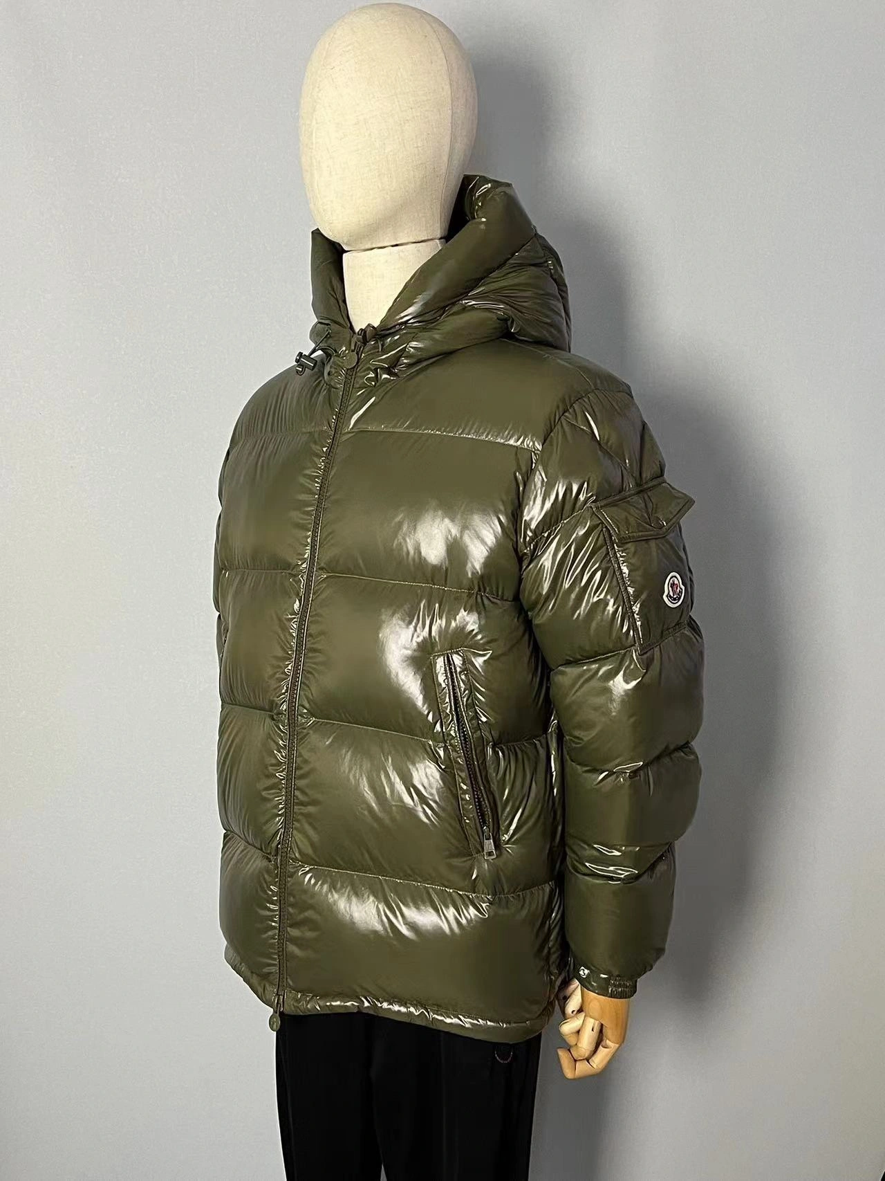 Moncler Down Jackets Sophisticated 146503
