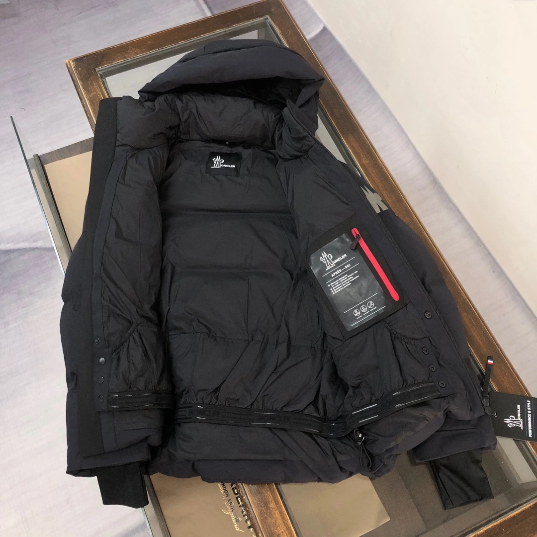 Moncler Down Jackets Fashionable 146487