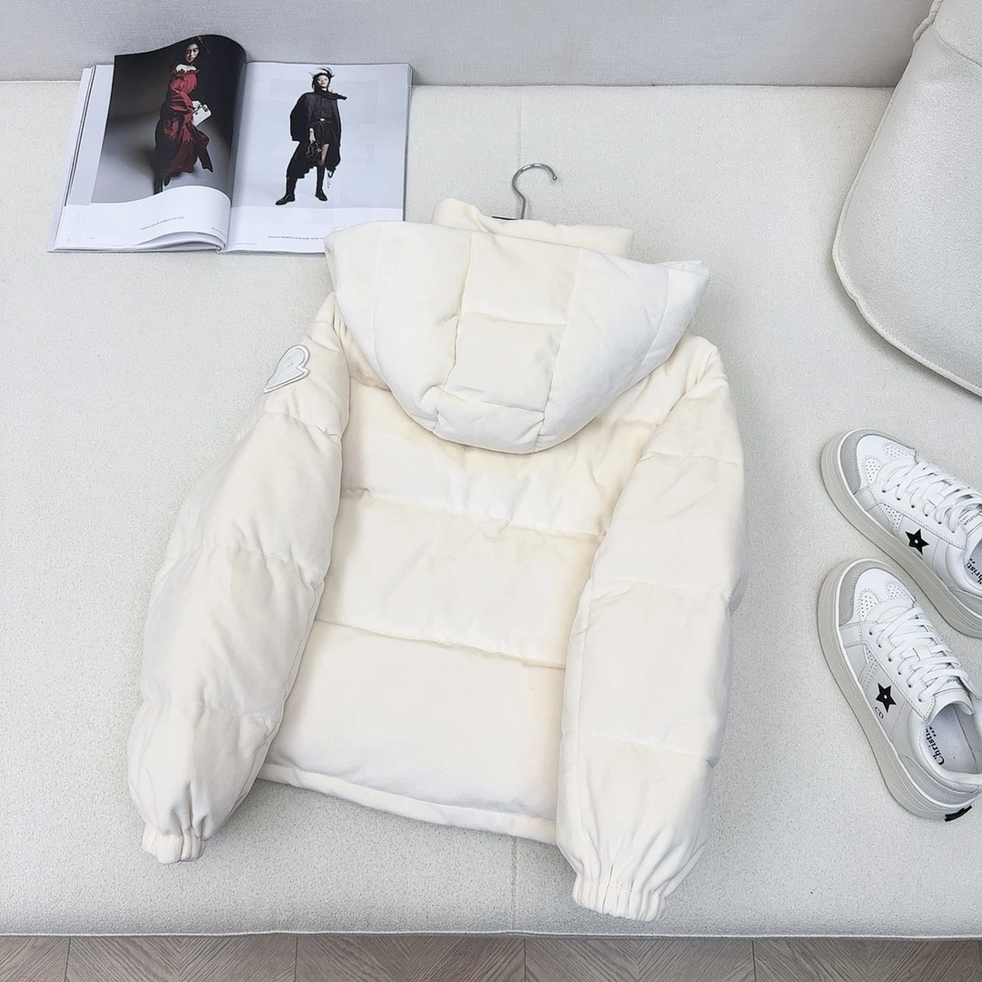 Moncler Down Jackets Elegant 146486