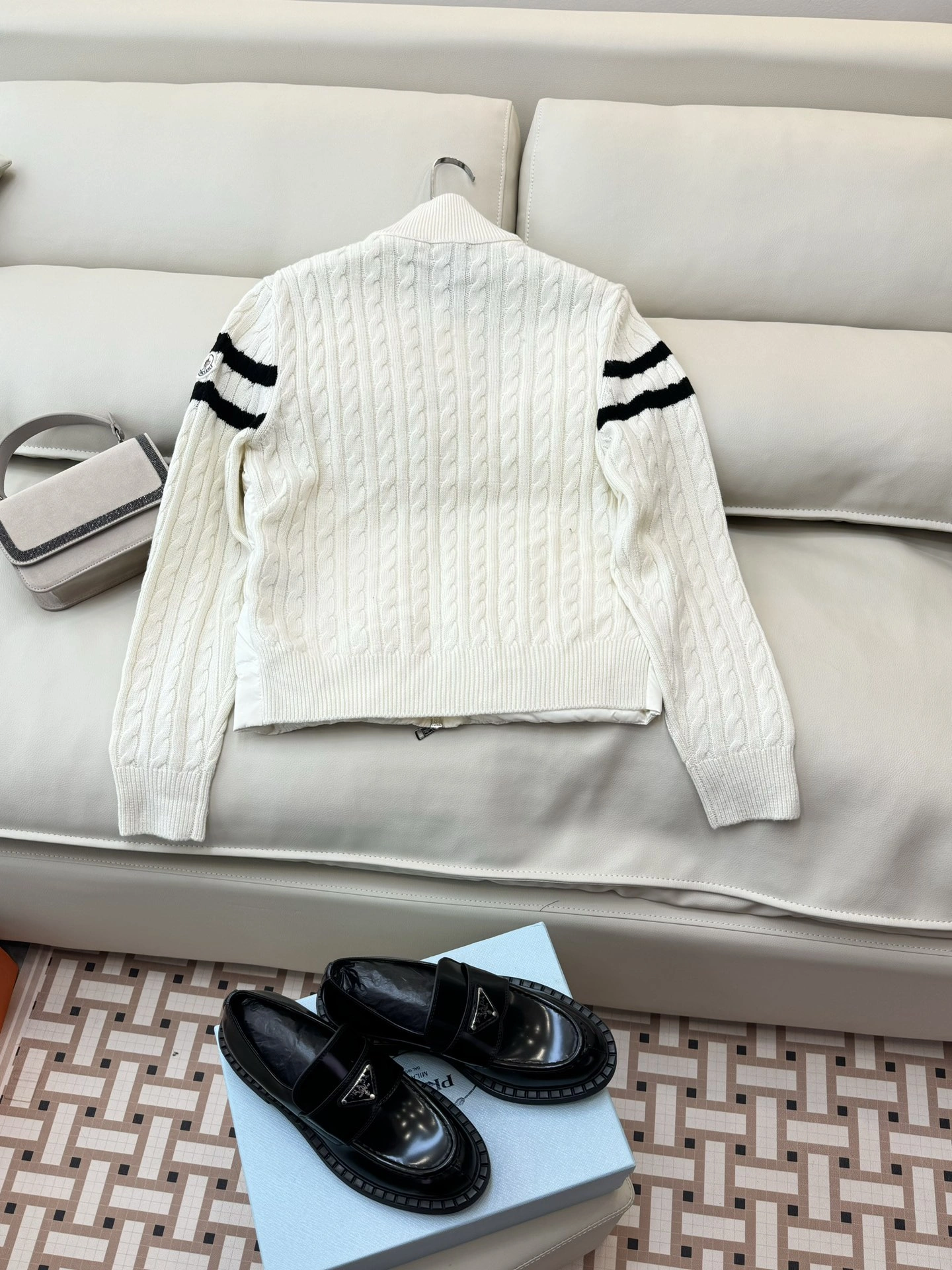 Moncler Down Jackets ModernLook 146485