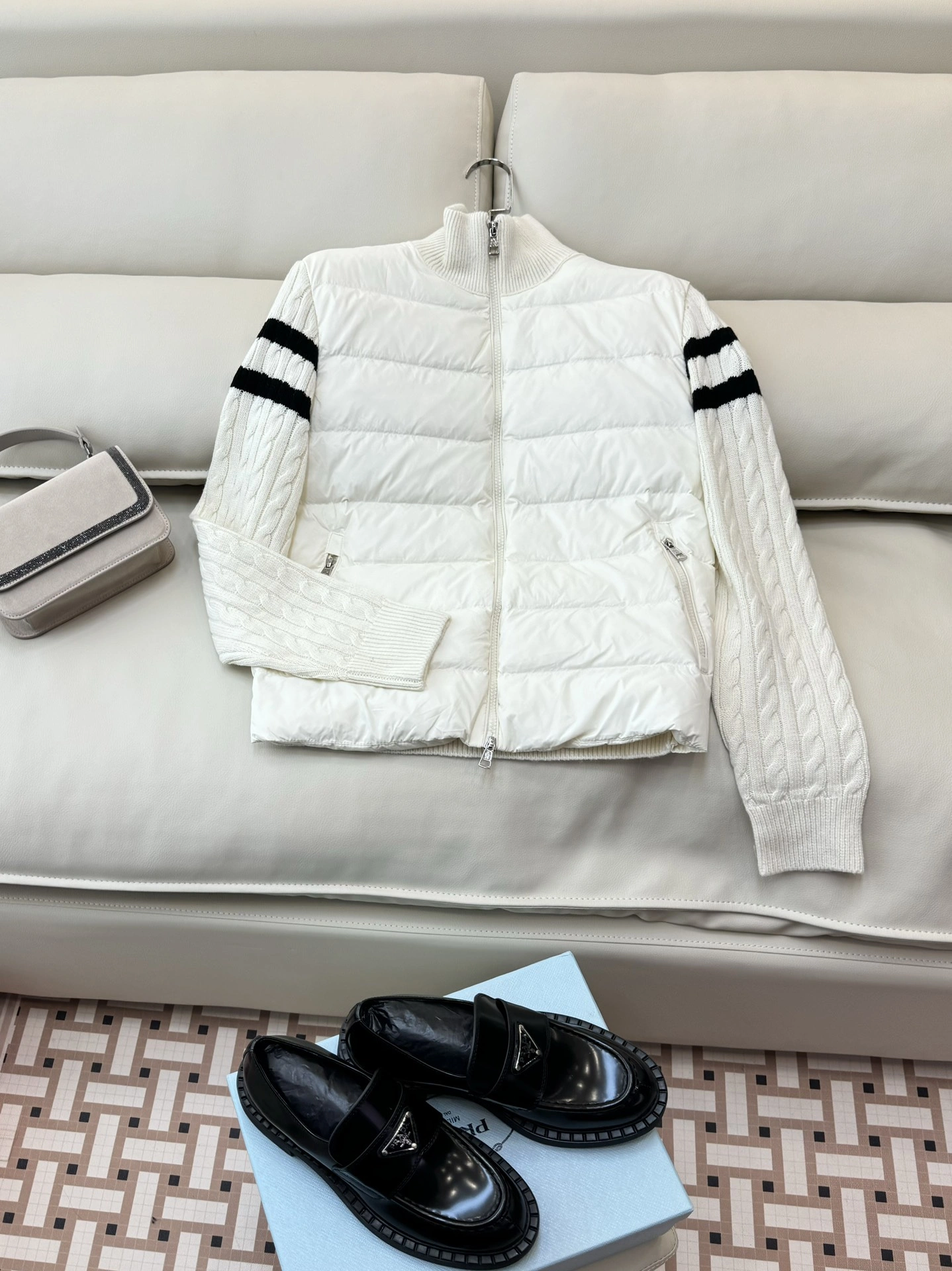 Moncler Down Jackets ModernLook 146485