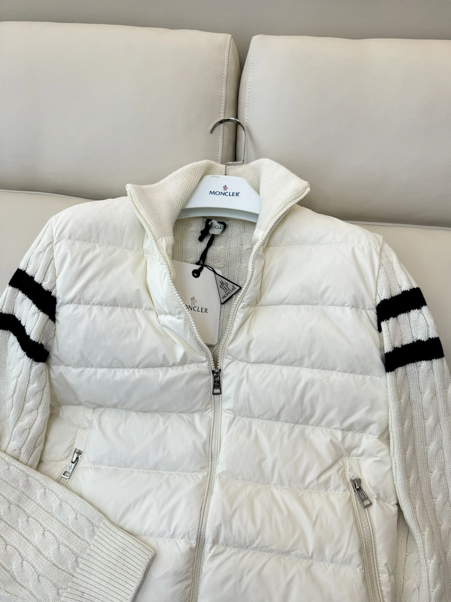 Moncler Down Jackets ModernLook 146485