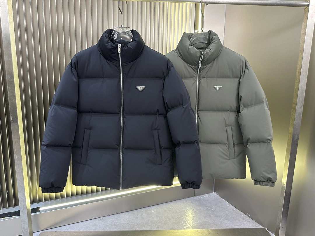 Moncler Down Jackets Packable 146500