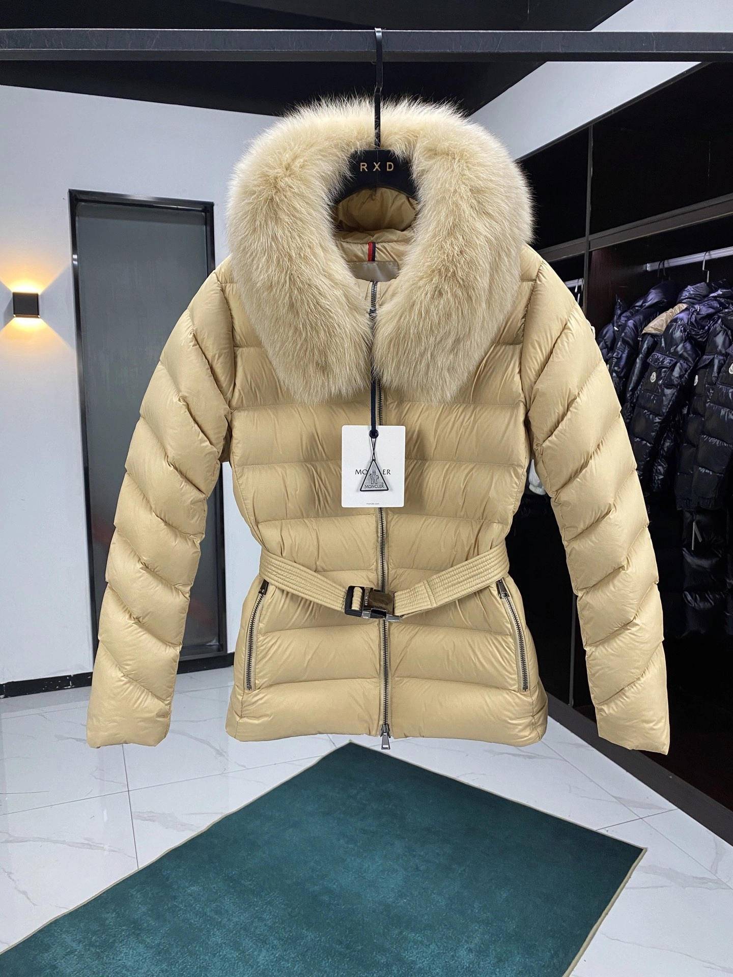 Lightweight Moncler Down Jackets 146484