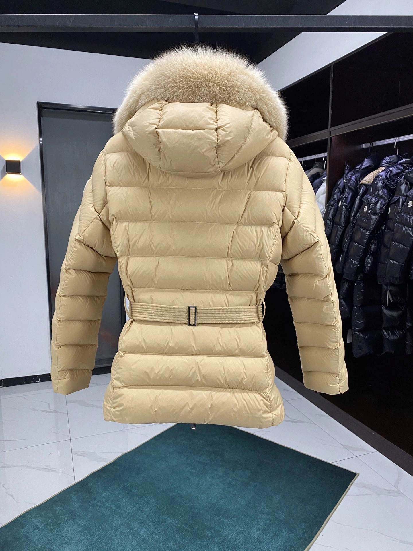 Lightweight Moncler Down Jackets 146484