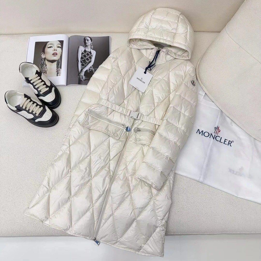 Trendsetting Moncler Down Jackets 146506