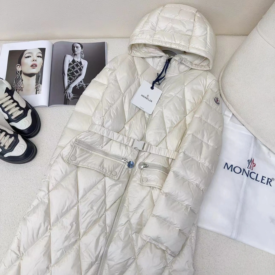Trendsetting Moncler Down Jackets 146506