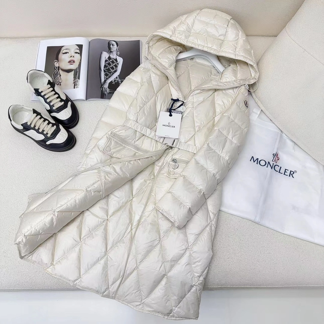 Trendsetting Moncler Down Jackets 146506