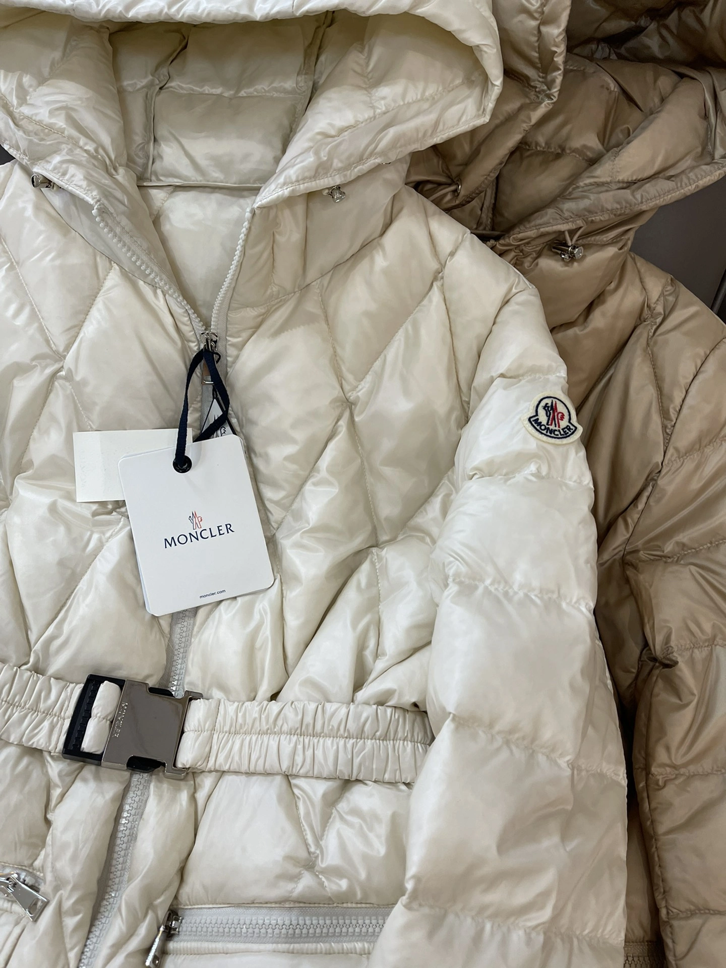 Moncler Down Jackets Bright 146482