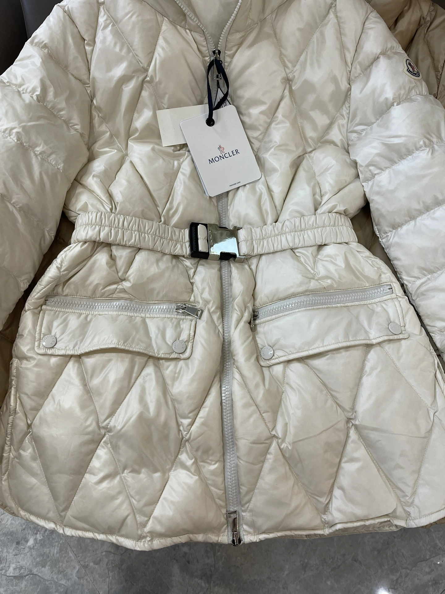 Moncler Down Jackets Bright 146482